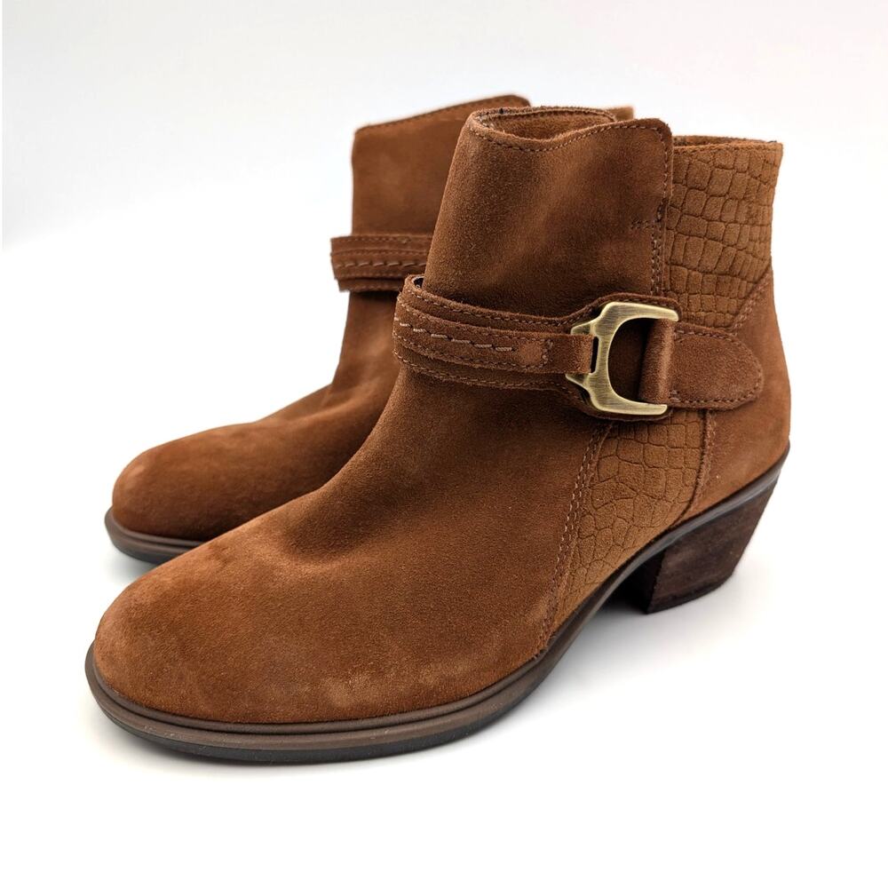 Clarks Neva Block Heel Buckle Ankle Boots Women's Dark Tan Size US5M EU35